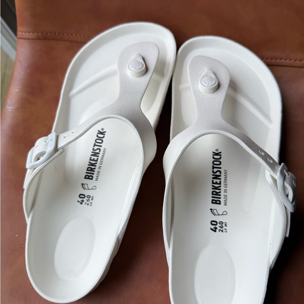 Birkenstock Gizeh EVA Size 9 NWOT